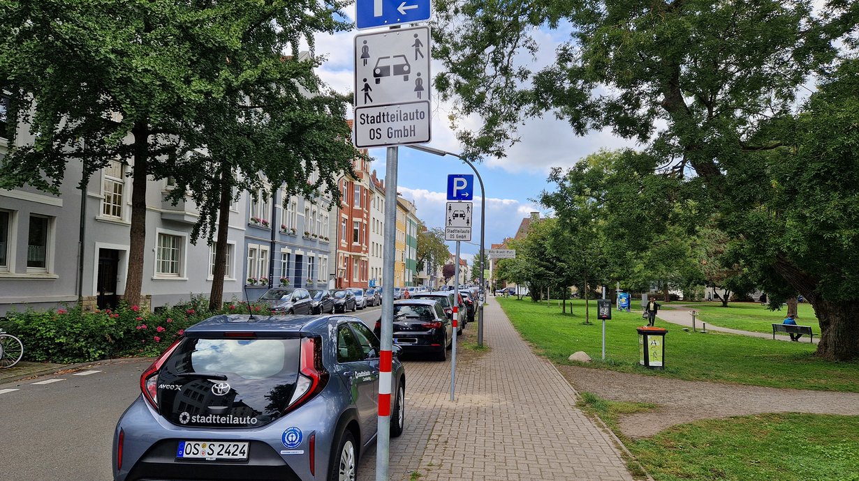 Am Willy-Brandt-Platz wurde der erste von insgesamt 39 neuen öffentlichen Carsharing-Stellplätzen eingerichtet